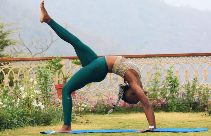 health benefits of hot yoga